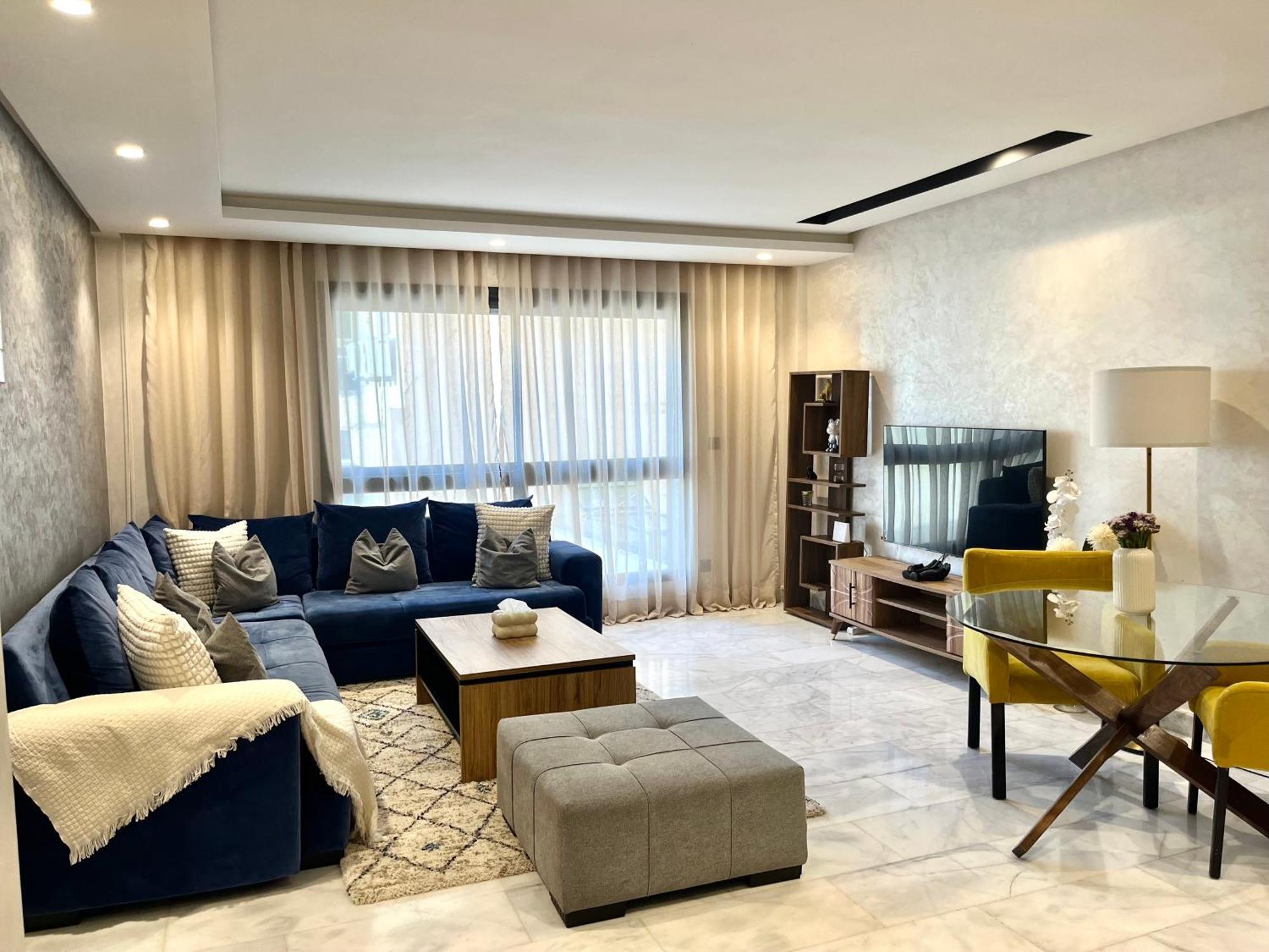 Apartment Prime Location Unmatched Comfort *